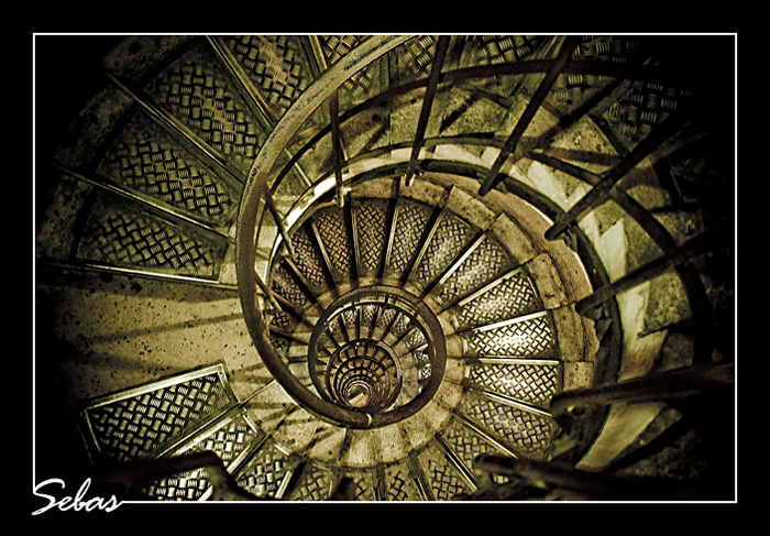 Escalera Caracol Desde Arriba. Gallery Of Cutout Stairs With Escalera